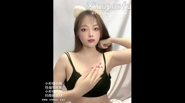 原创美女脱bra看身材嫩穴扣扣嫩穴诱惑你