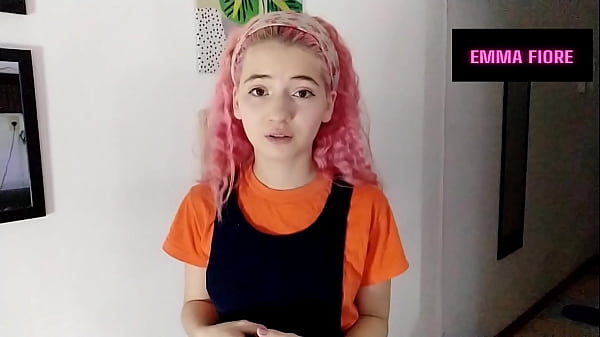 La niñera me chupa la pija por un aumento POV