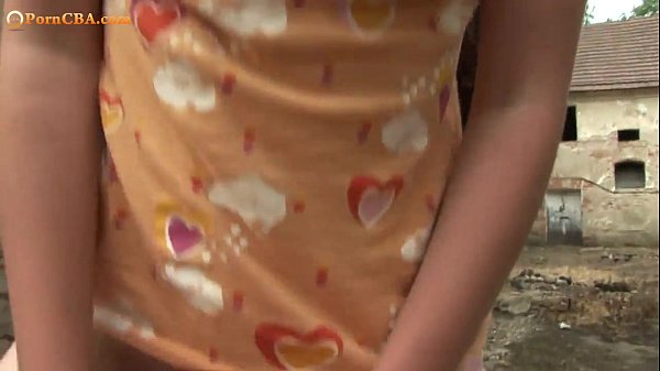 18 yrs old hot babe first time