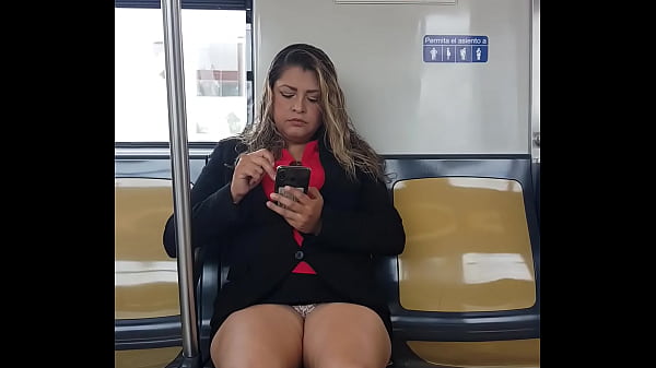 Abre las piernas para grabarla en la línea 12