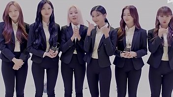 Kpop Fantasy – Beautiful Asian Celebrities Pussy Close-up Kpop Band Momoland