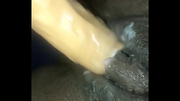 Playing wit my phat juicy pussy