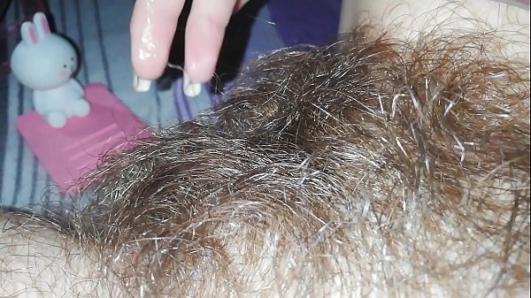 Quick masturbation in the bed Hairy pussy close up orgasm big clit cumming